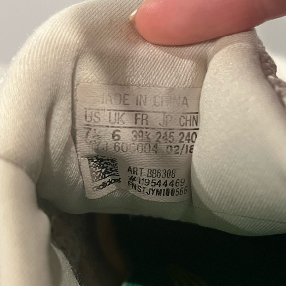 Adidas Ultraboost 4.0 White Women’s Athletic Shoes Size 7.5 - Picture 10 of 16